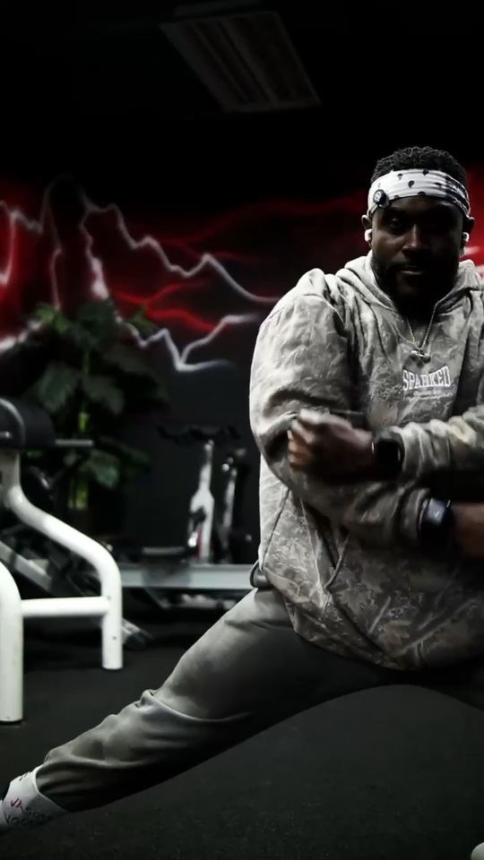 Fitness videography sample on the gym floor