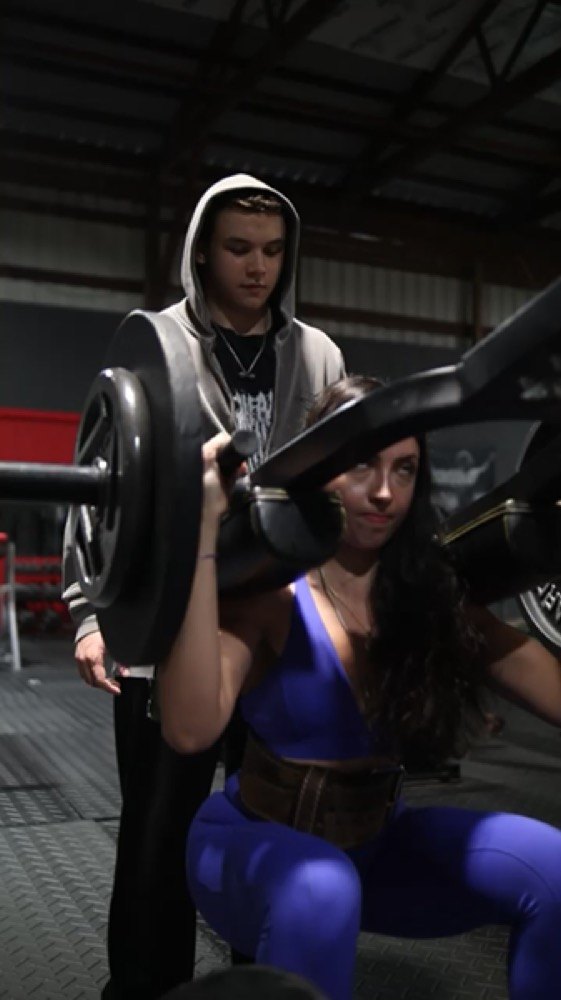 Fitness videography sample of an athlete training on camera